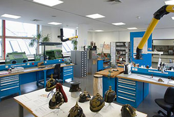 航空研究所使用工作台升级改造中